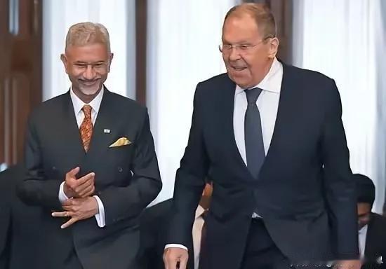 印度想和欧亚经济联盟搞自贸区这事，那可是动真格的。2025年8月22日，印度外长