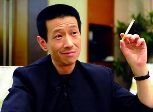 2009年，一名中国男子以2.7亿的价格，从法国购得了圆明园的兔首和鼠首，当对方