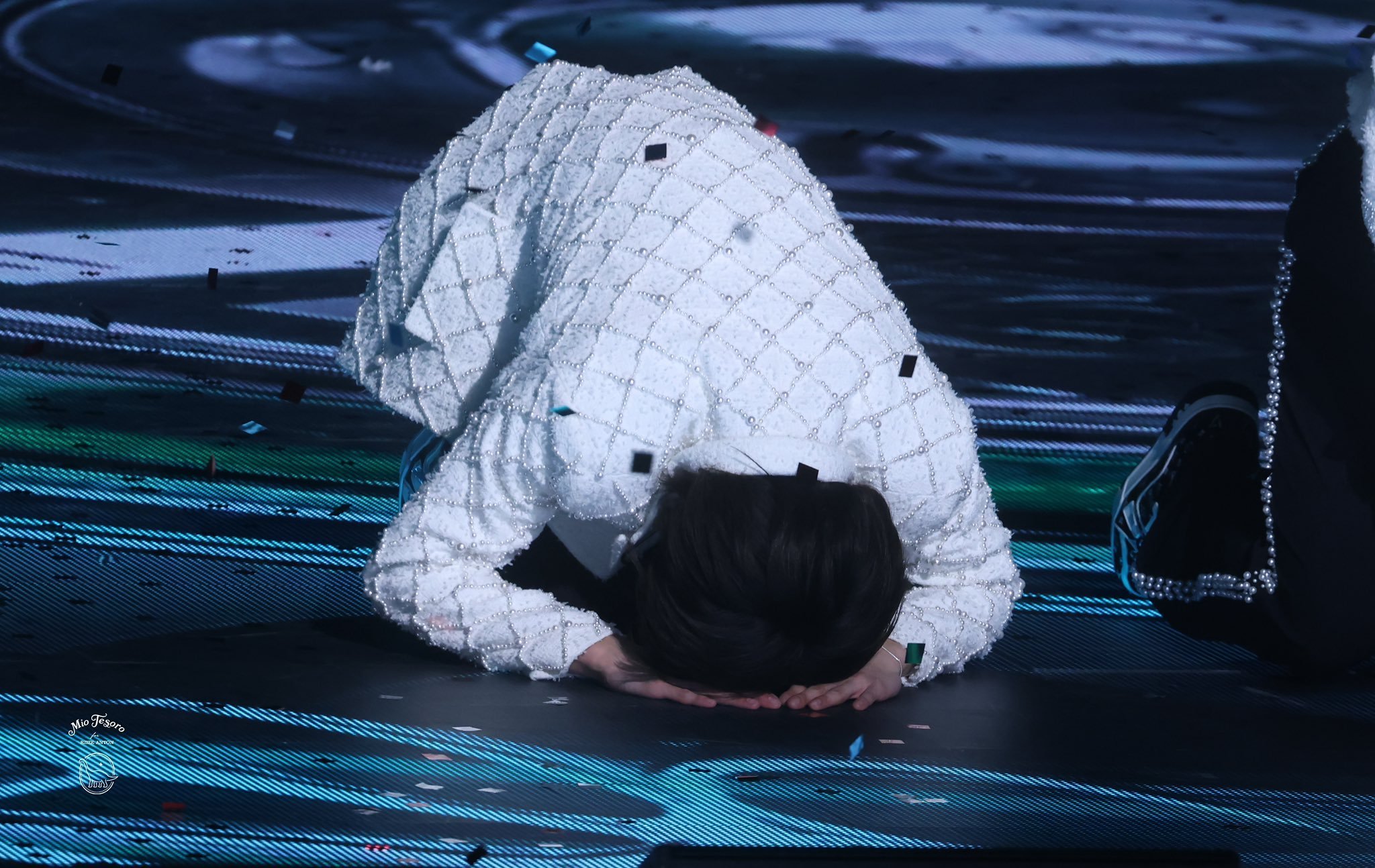 拜托2025年对我好一点，对李灿荣好一点🙏新的一年请继续陪伴吧～抽1个32.1