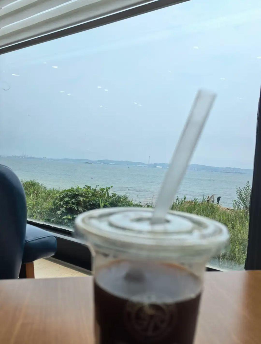 都一块儿过日子，家务哪能分那么清！

公婆要是身体好，搭把手扫个地、择个菜也自在