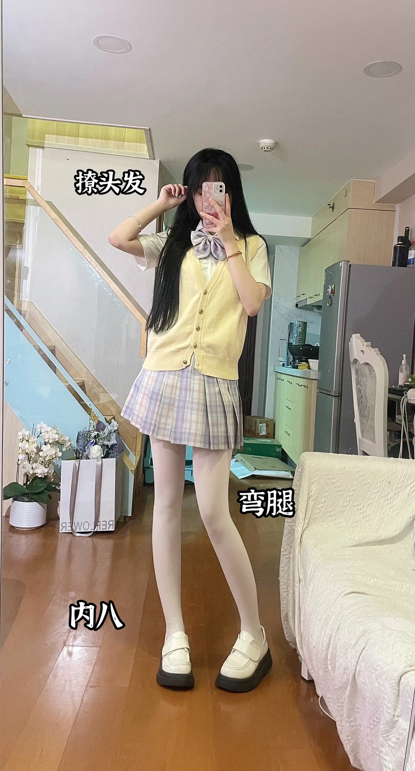 甜妹对镜拍照姿势分享，快让列表第一位拍给你看
