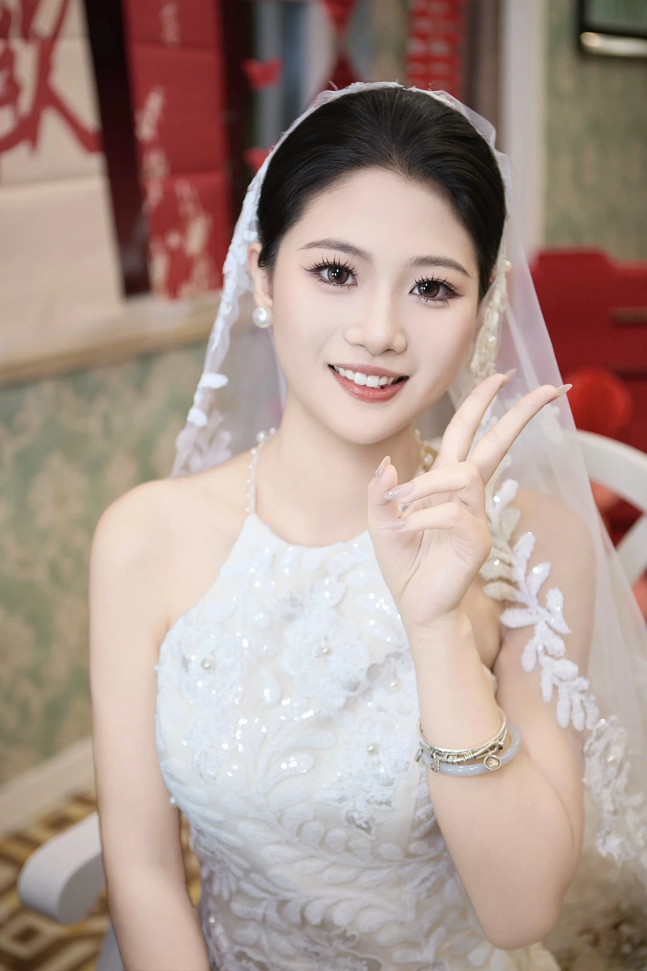 原来把双眼皮贴起来真的很重要！