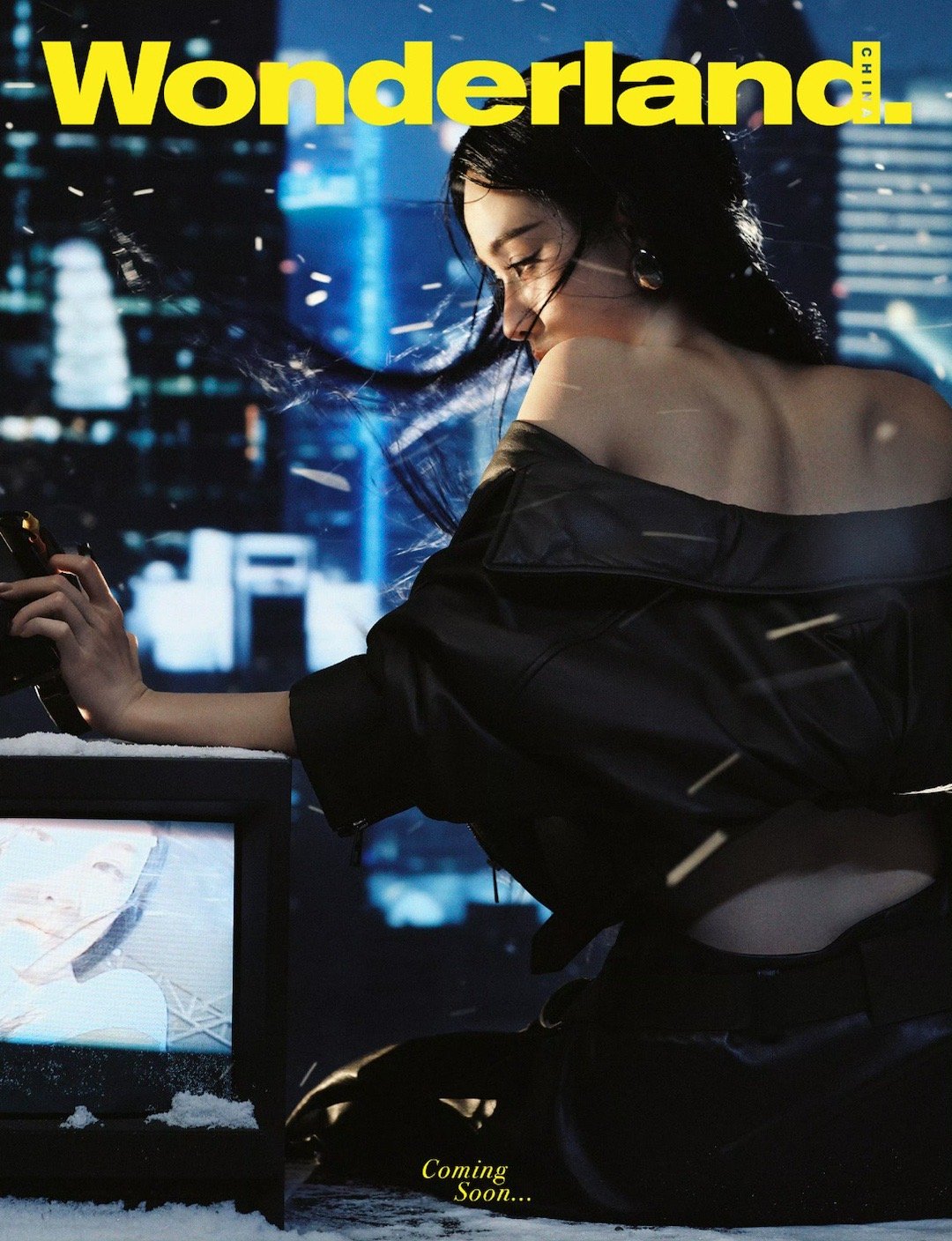 陈都灵半裸背陈都灵湿发封面 我真不行了吧 钓死我了