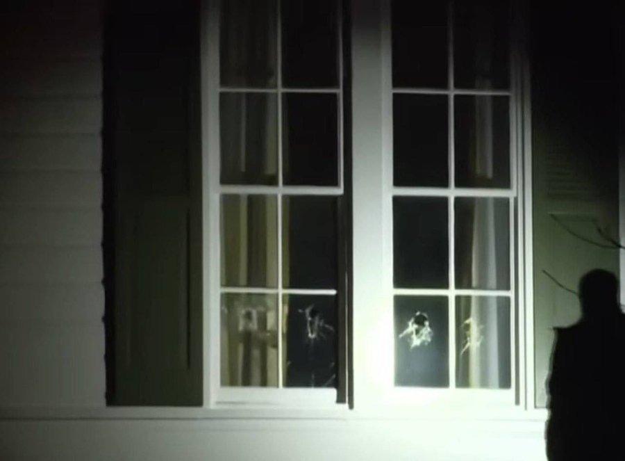 🚨🇺🇸 突发：副总统J.D.万斯位于俄亥俄州的住所遭枪击

据报道，副总统