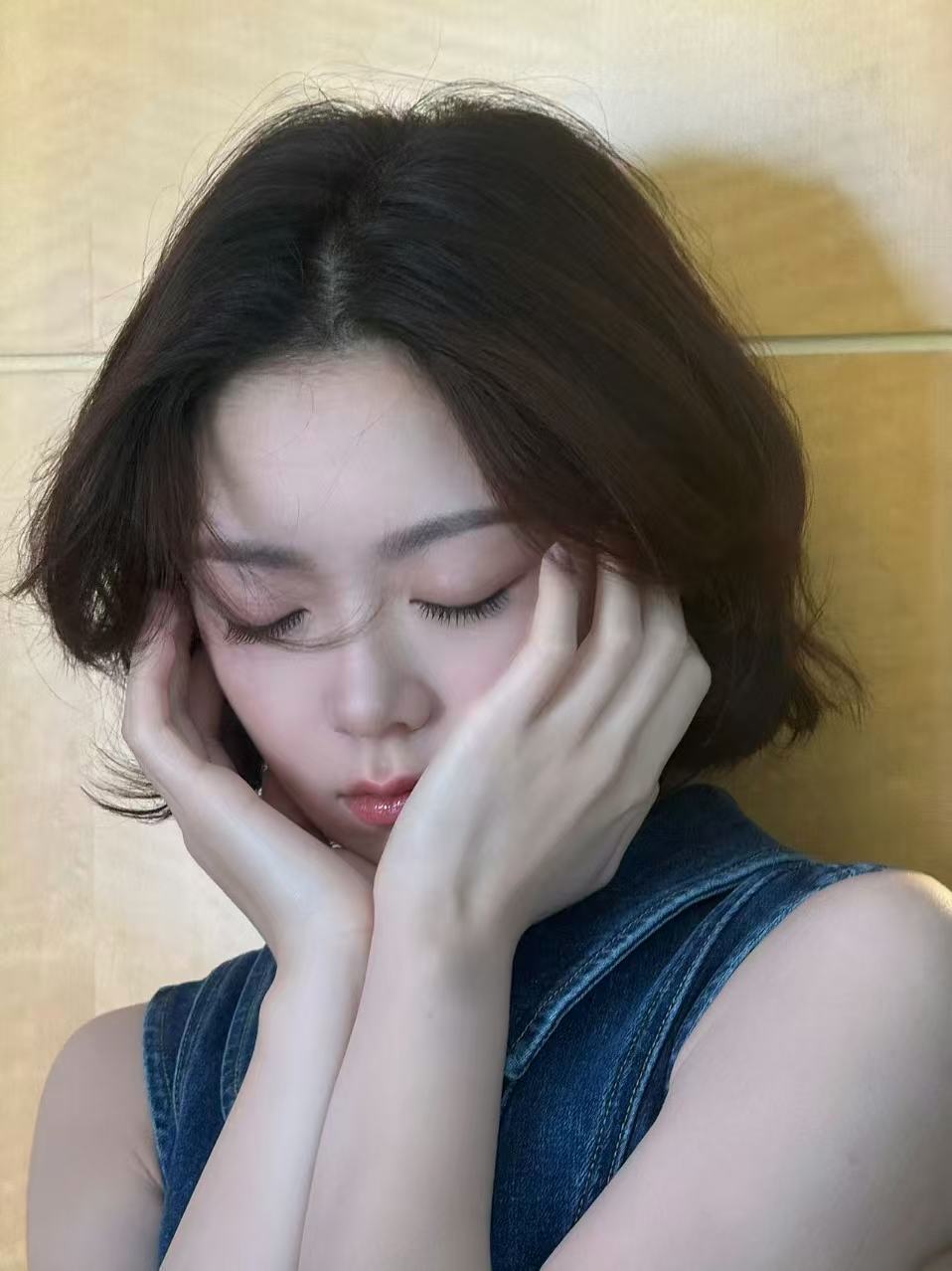 赵今麦庆功宴出图了赵今麦庆功宴赴约而来赵今麦出图啦！真的好美啊！！！ 