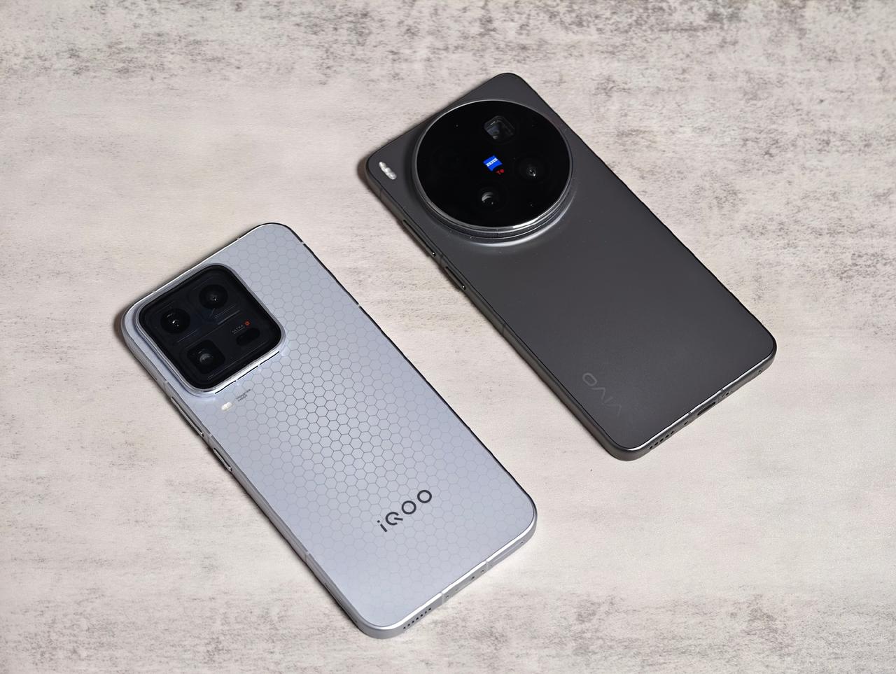 iQOO 15 Ultra是目前卖得最好的超大杯

vivo X300 Ultr