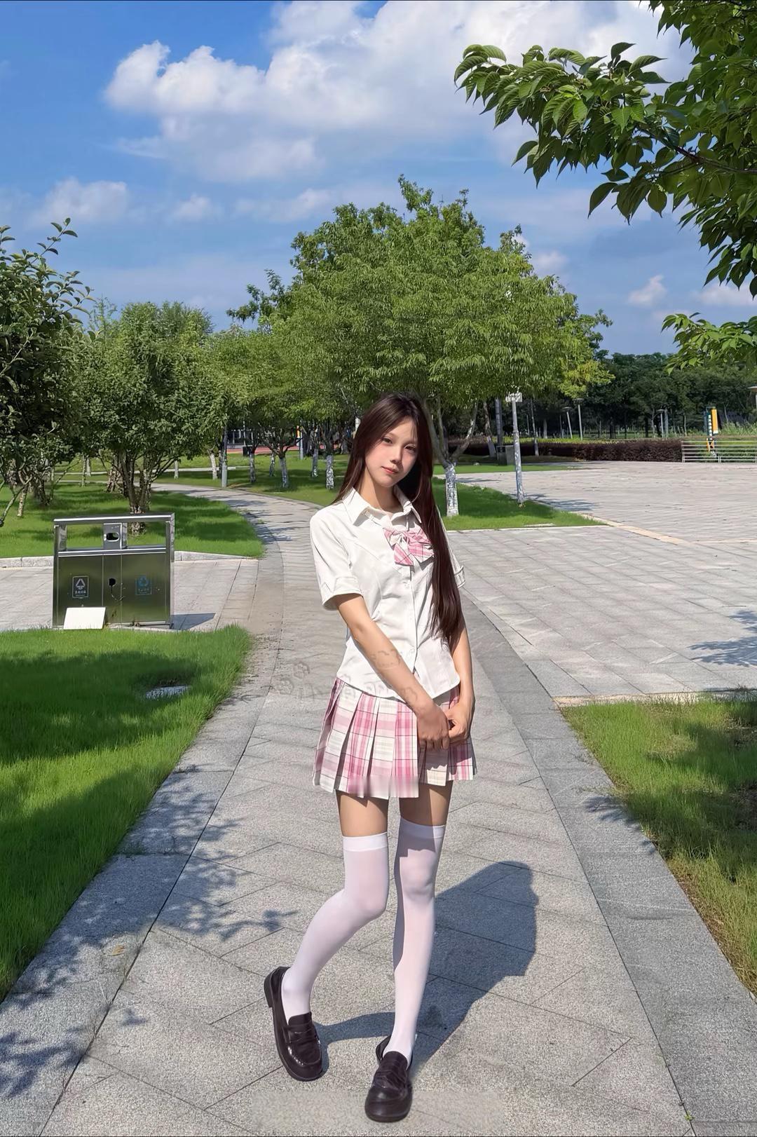 Jk妹妹女生怎么穿搭会看上去很优雅 新中式穿搭怎么搭