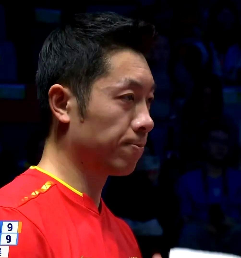 其实我一直有个疑问。许昕凭啥能跟马龙、张继科并称三剑客啊？马龙都37岁了，还能给