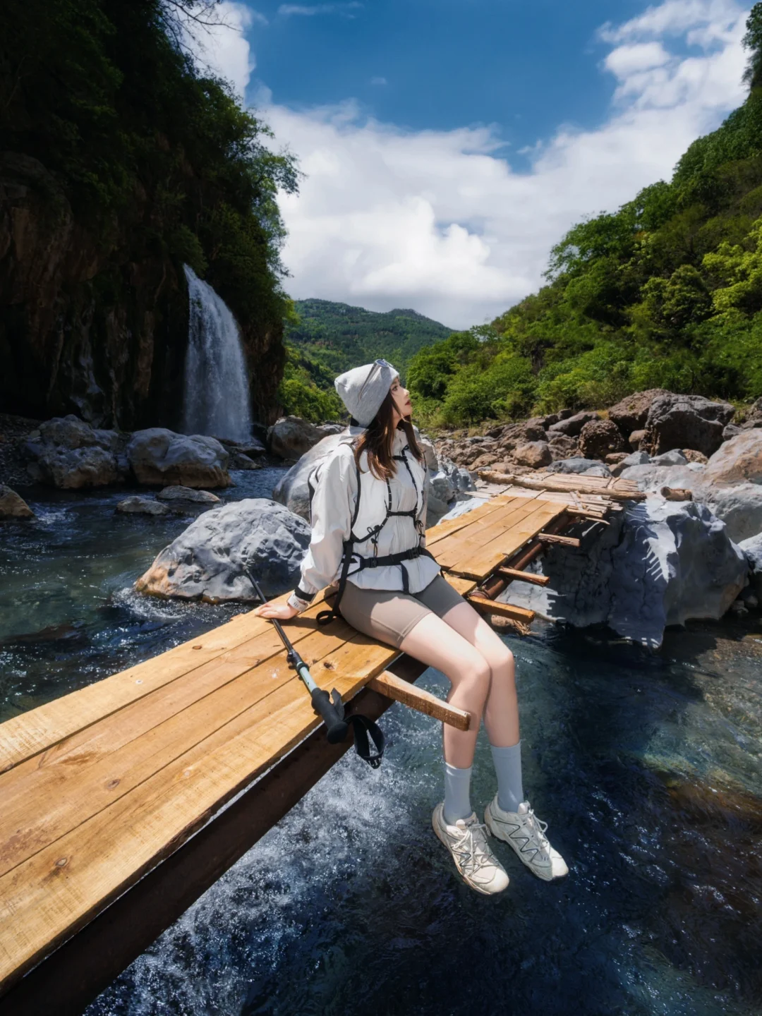 大峡谷的深处我发现了人迹罕至的瀑布！