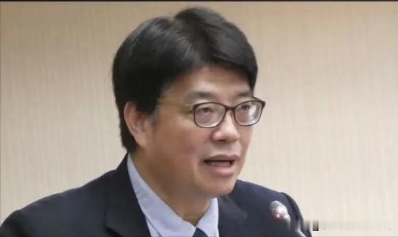 台媒传出相关质询现场的消息，8月5日台湾地区陆委会主委邱垂正在立法机构接受备询，