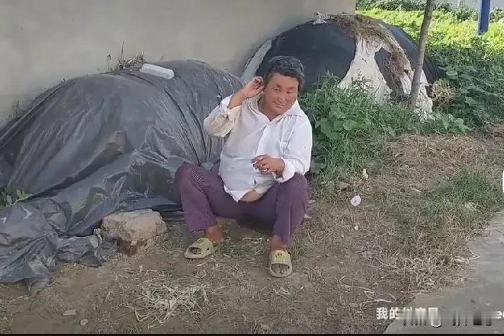 让你感到幸福的一件事我去年第一次给五保户拍视频获得流量挣了10元钱，当时我就给五