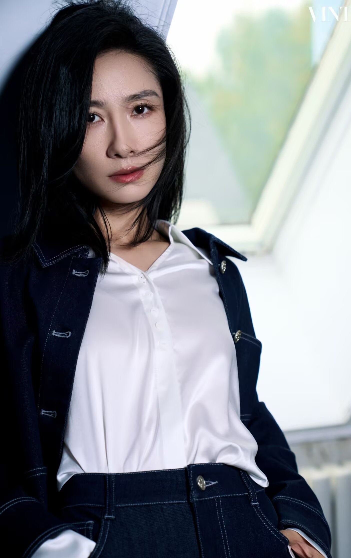 造型师形容陶昕然像一头母狮被造型师对陶昕然的形容惊艳到，她兼具刚强与温柔，困境中