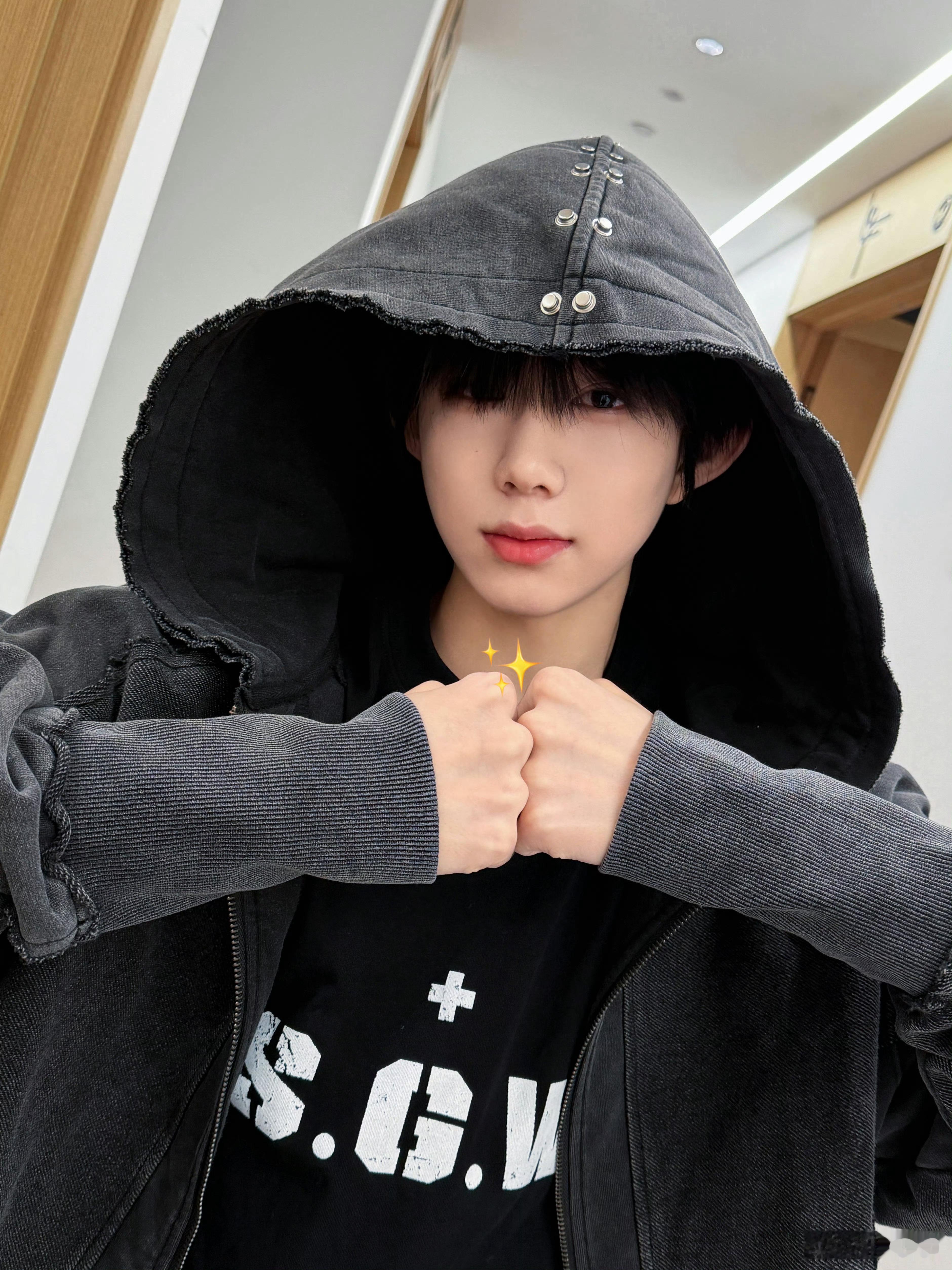 陈奕恒荣耀之战备战实况，好萌的小朋友