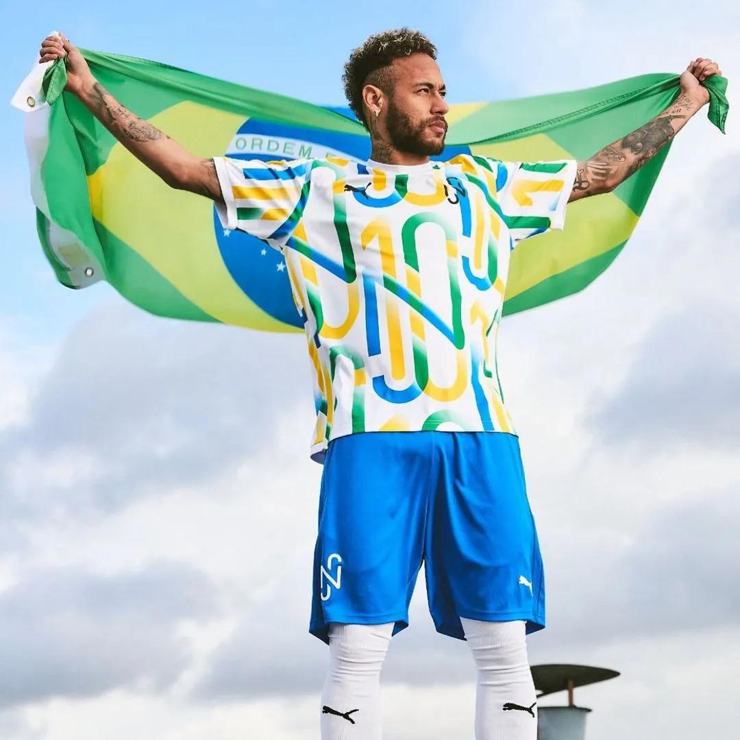 又难忘又难受的巴西 2022年世界杯，一直不想回忆却从没在脑海里遗忘。
    