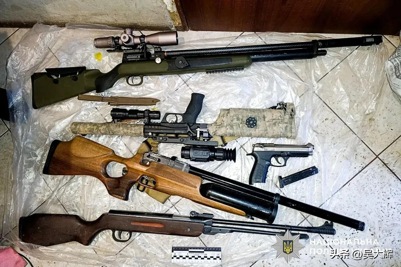 【乌克兰的逃兵之乱：或仅仅是开始】

乌克兰罗夫诺州警方抓获一名逃兵。这名49岁