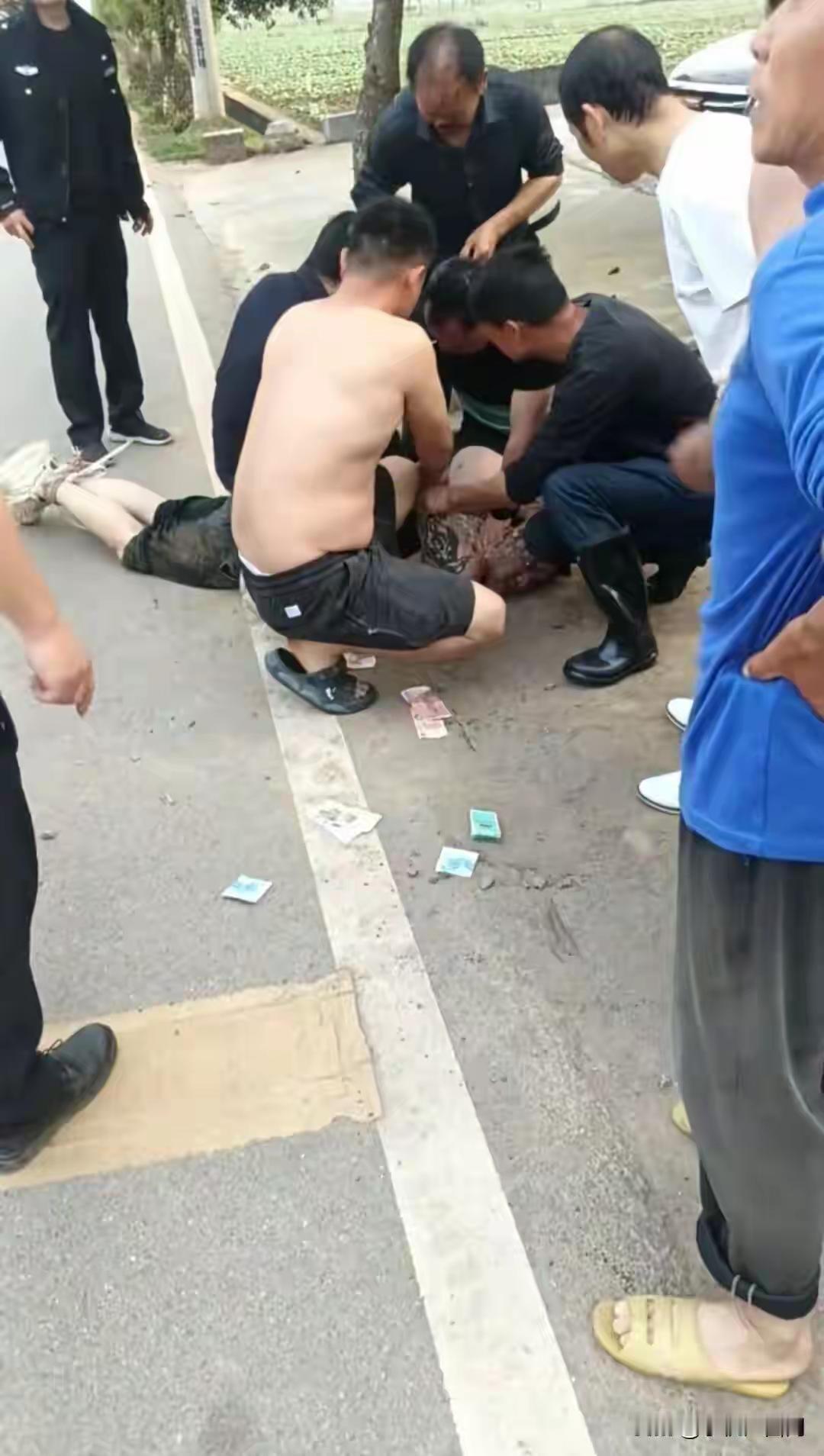 咬掉别人的鼻子已经算是触犯法律的行为了，关键是还一口吞下肚去，这简直太邪恶了！