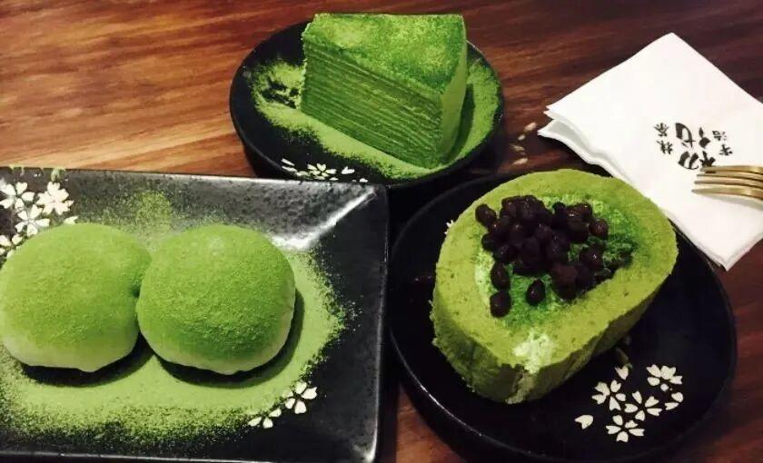 真是做梦也没想到，吃个抹茶蛋糕，还能学习中国传统文化传统文化。
事情是这样的，有