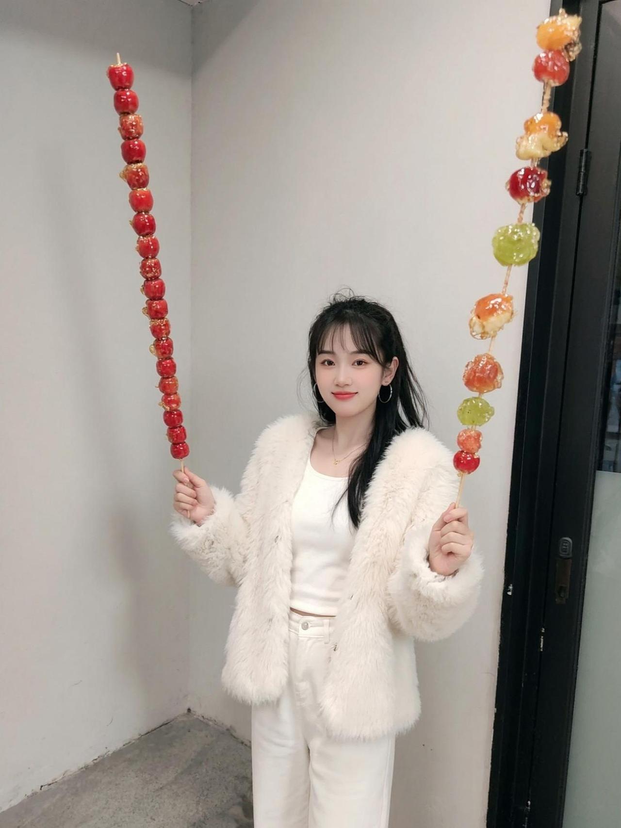 1米长的糖葫芦抖音玩法合伙人计划 全网寻找玩法合伙人计划。 拍同款上热门 @DO