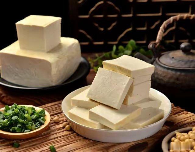 韩国人开始担心以后吃不上豆腐  继白菜荒后又来豆腐慌？江陵40多家加工厂快断粮，