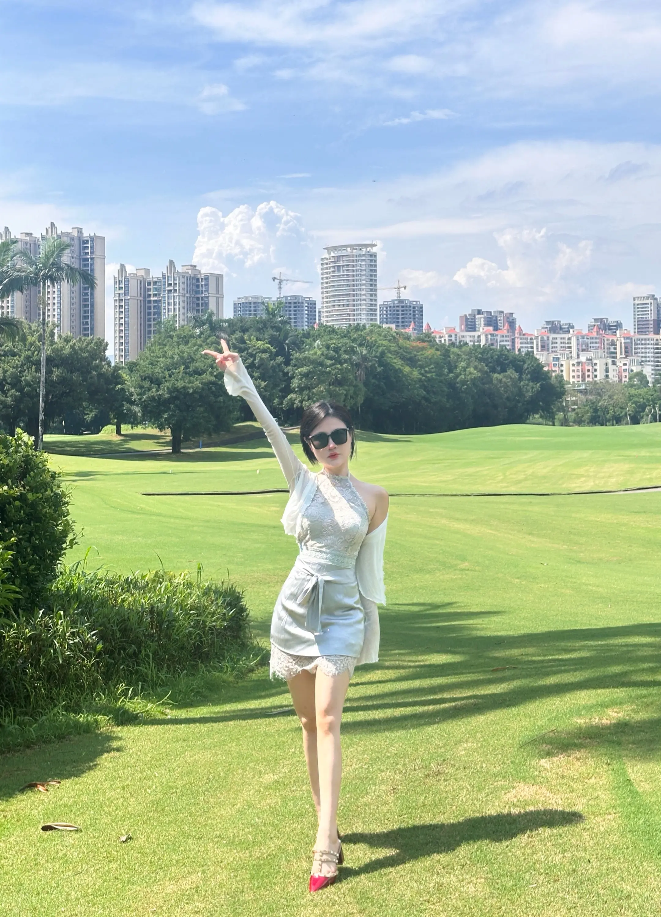 漂亮的脸太多了 我只想做幸福的小孩