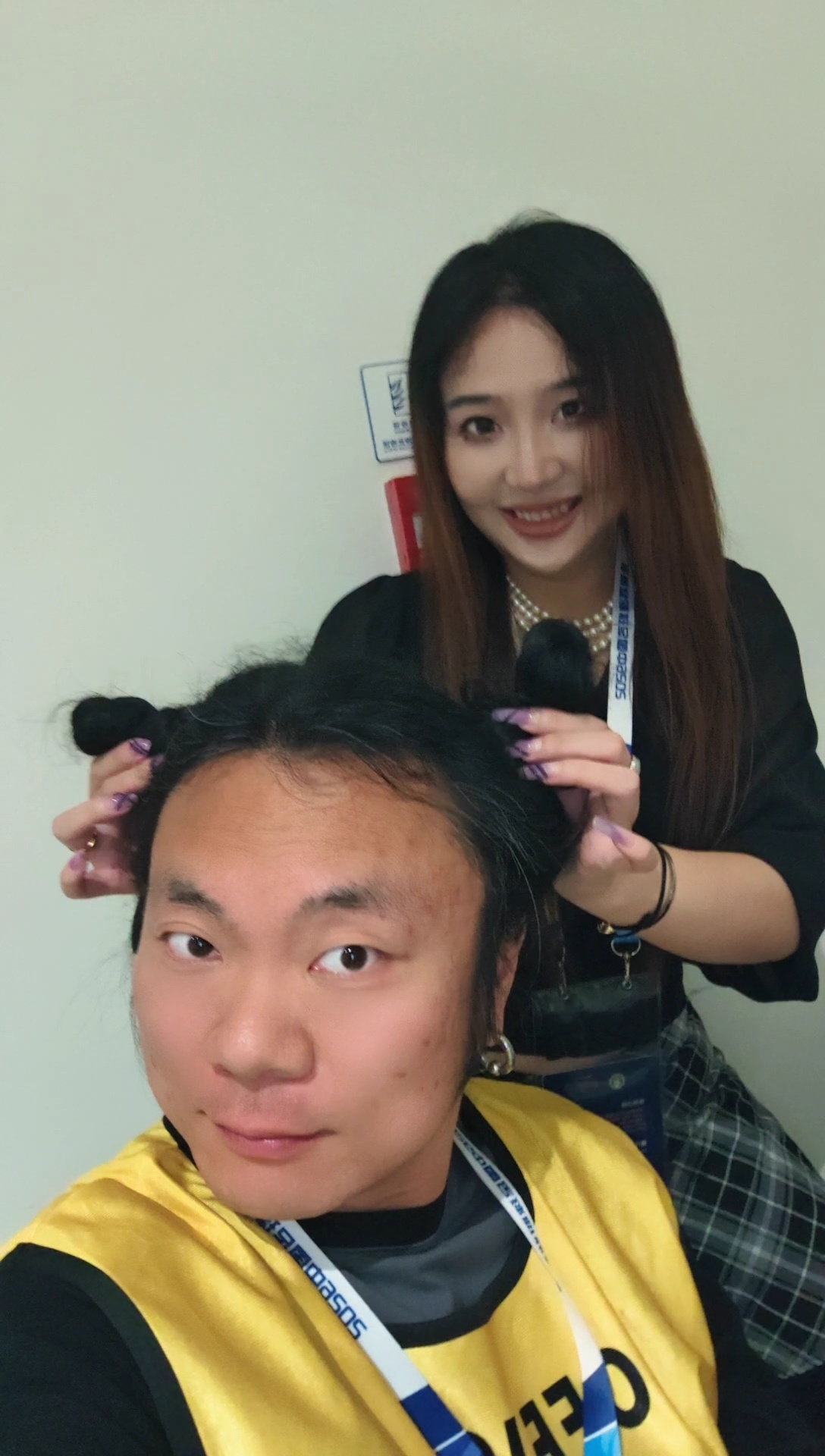 成都蓉城vs云南玉昆 老表到位了今天又给袁师傅扎了两个丸子头，他非说成都要进两个