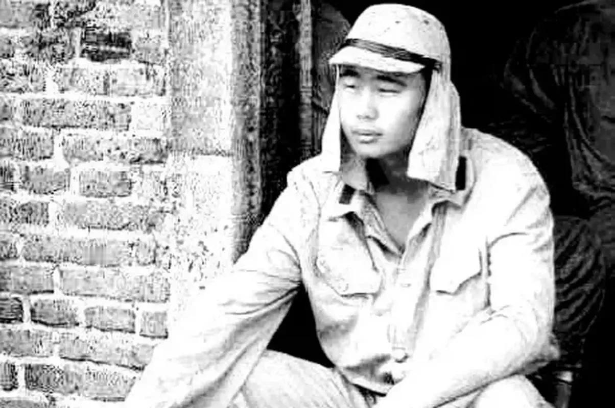 1941年，一个日本人带着26名被俘的八路军战士闯入115师驻地，大喊道：“我要