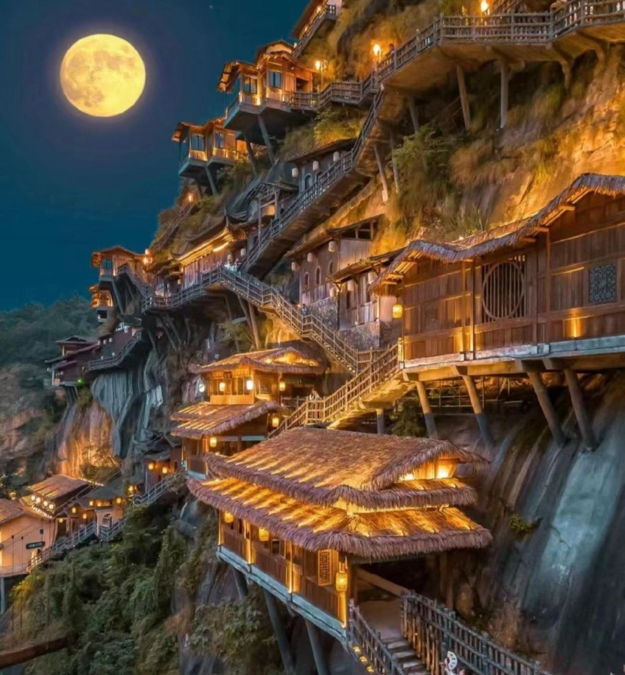 江西上饶望仙谷景区发生的火灾，根据官方发布的最新通报，明火已被扑灭，且无人员伤亡