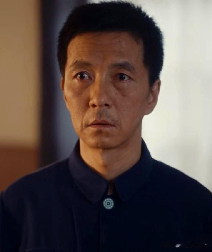 《重器》最幸运的，

就是坐了八年牢的钱兴良，

不是说他死刑改为了死缓，而是他
