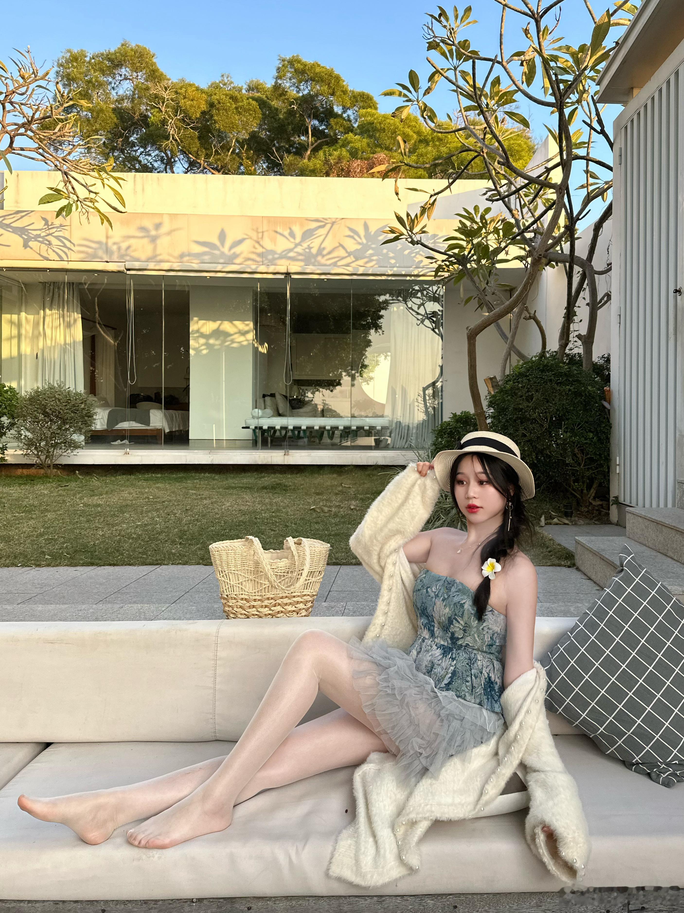 👒 ​​​