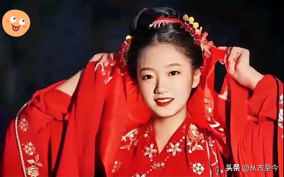 🔥别再说嫁入豪门！
孙颖莎本身就是顶级豪门

      不少人议论，孙颖莎退