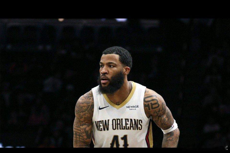 1月4日讯 明日NBA常规赛，鹈鹕将战热火。赛前双方伤病情况如下：鹈鹕官方发布消