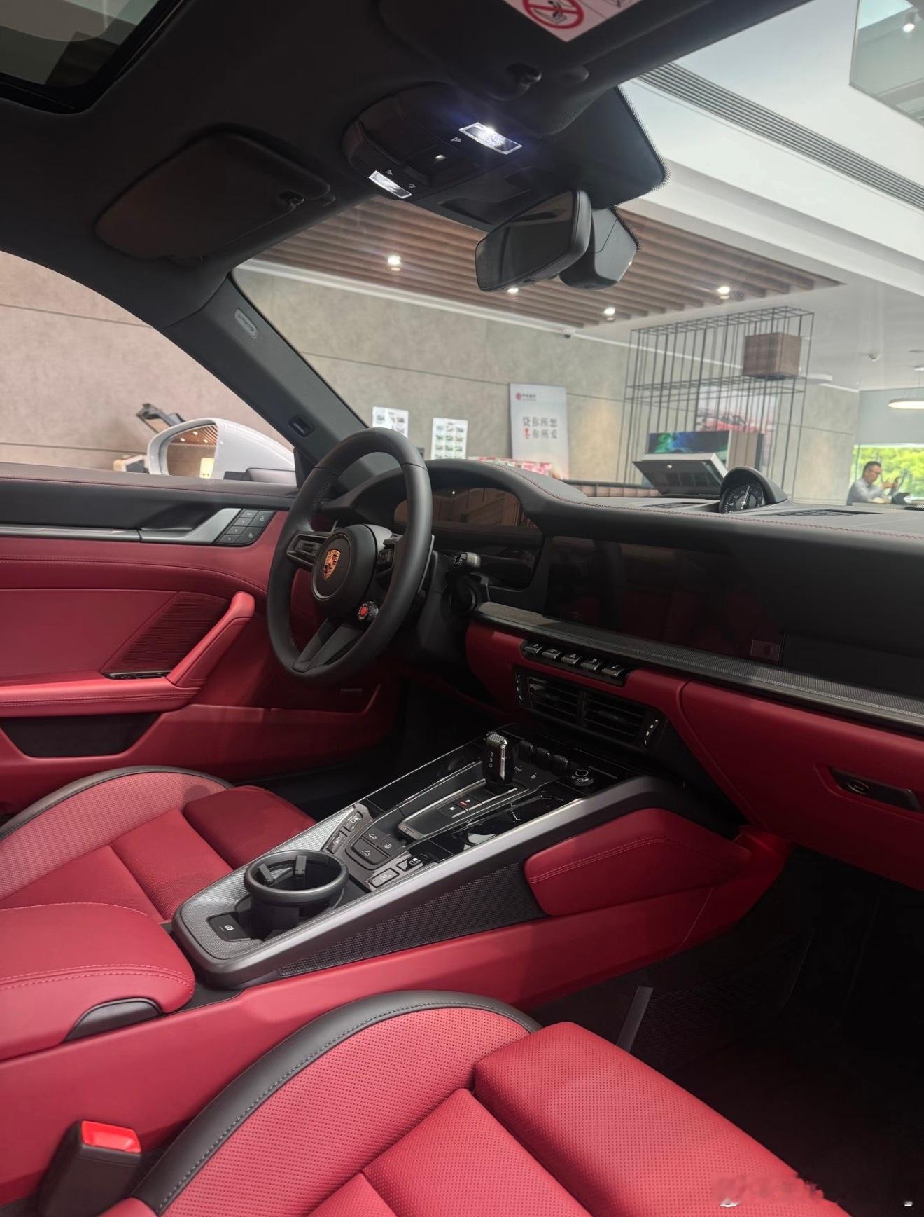 保时捷911 凌空灰 指导价1544400元全款裸车 1469705元 含豪车税