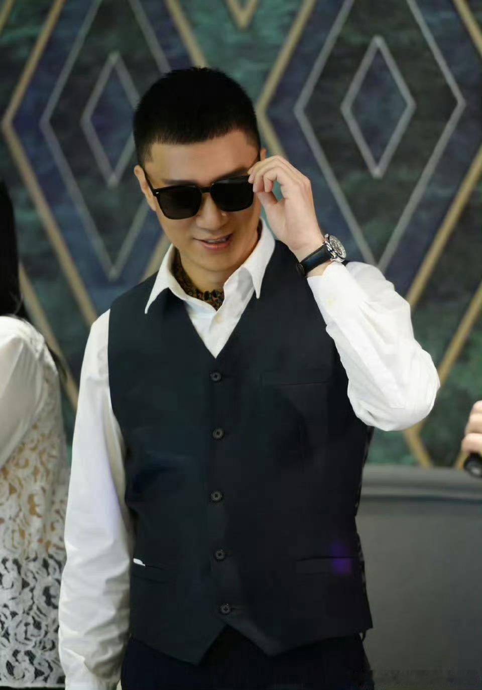 腾讯扫黑剧《铁证》主演：孙红雷、刘宇宁、王玉雯导演：五百《扫黑风暴》《扫毒风暴》