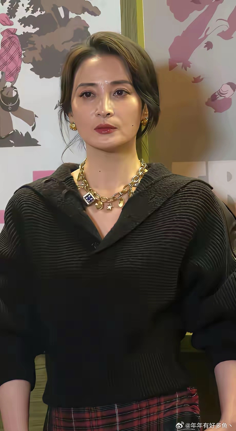 还真是电视上看着一般般，真人巨漂亮 