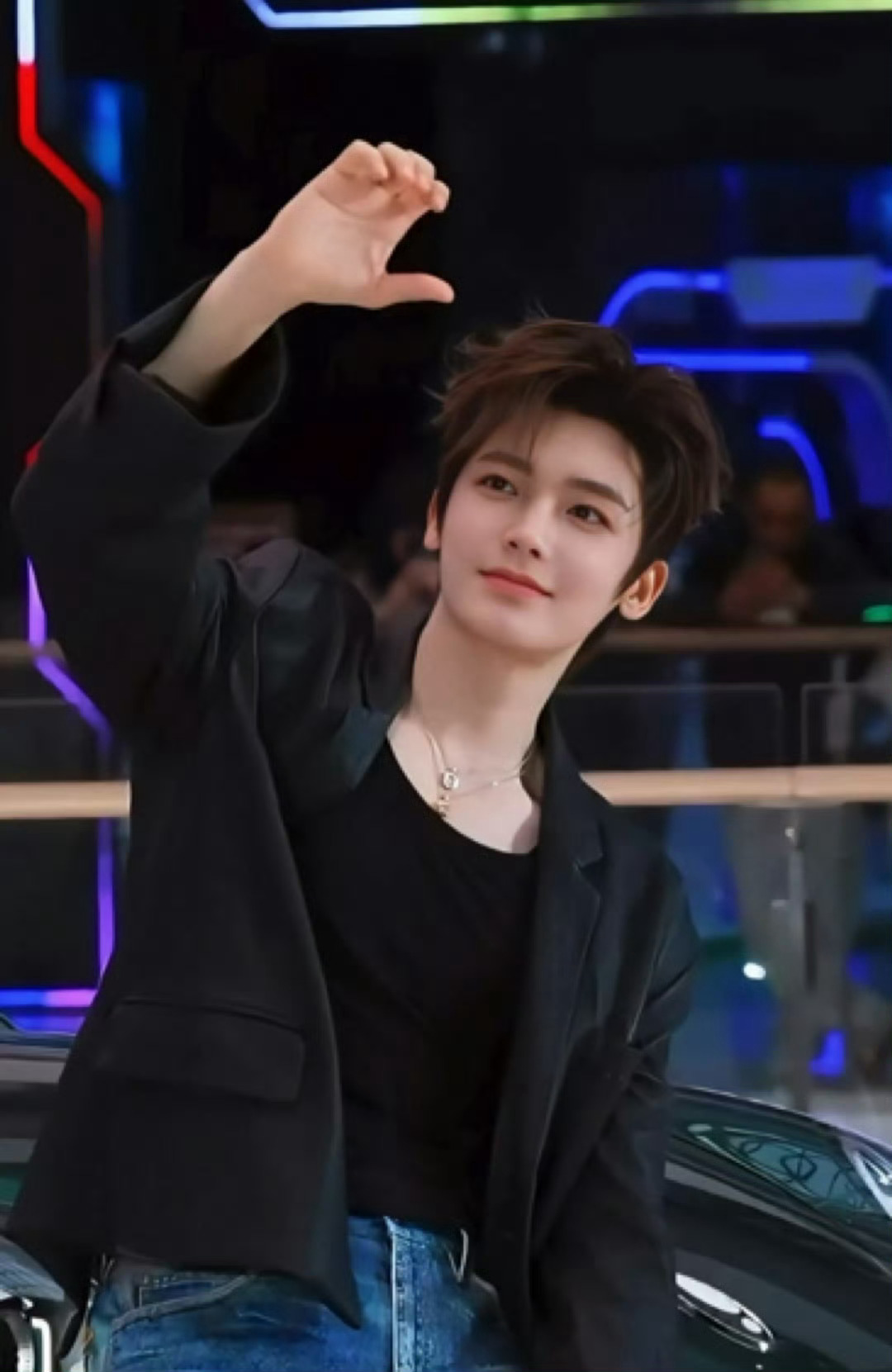 侯明昊线下就是饭撒的神侯明昊学会饭撒就毫不吝啬侯明昊线下就是饭撒的神，我们小猫学