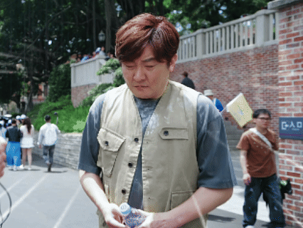 郭京飞任素汐你俩拍戏有剧本吗很难分清哪些是设计桥段哪些是临场发挥，默契十足的配合