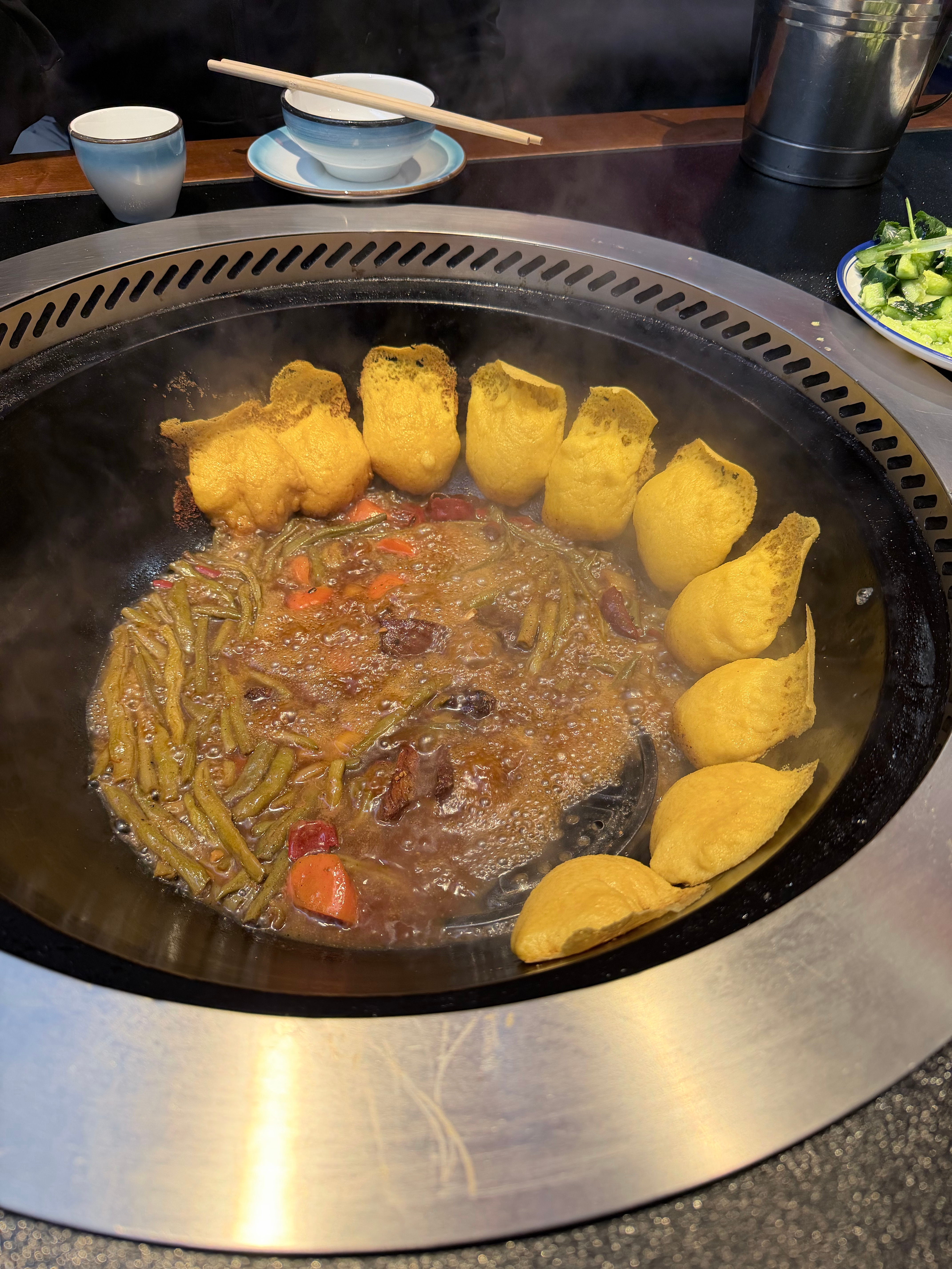 我上辈子应该是北方的人，对铁锅炖真的太爱了！这次还喝到了图1（说实话不知道是啥）