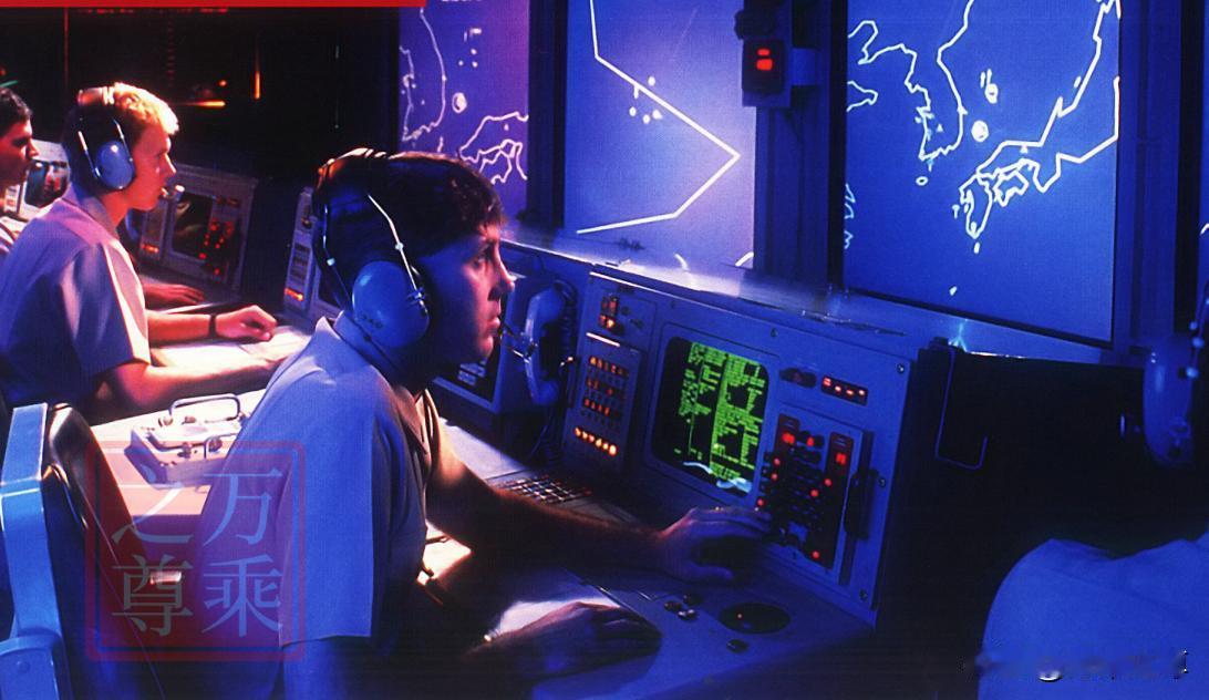 我们限制军民两用物资对日出口后，总有人担心日本会不会狗急跳墙发动偷袭，现在不是二