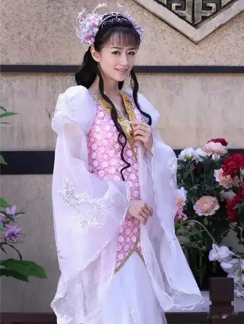 《封神英雄》中的三位“纯粉少女”，乔乔的鲛儿，赵圆媛的琼霄仙子，李依晓的芙蓉公主