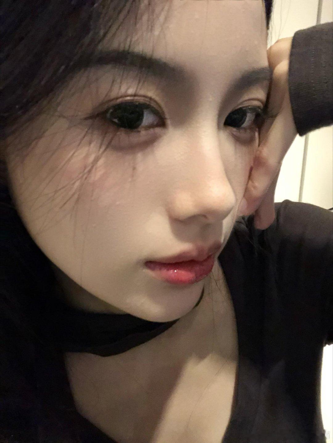 人生是用来体验的，而不是用来演绎完美的，我慢慢接受自己的迟钝和平庸，允许自己出错
