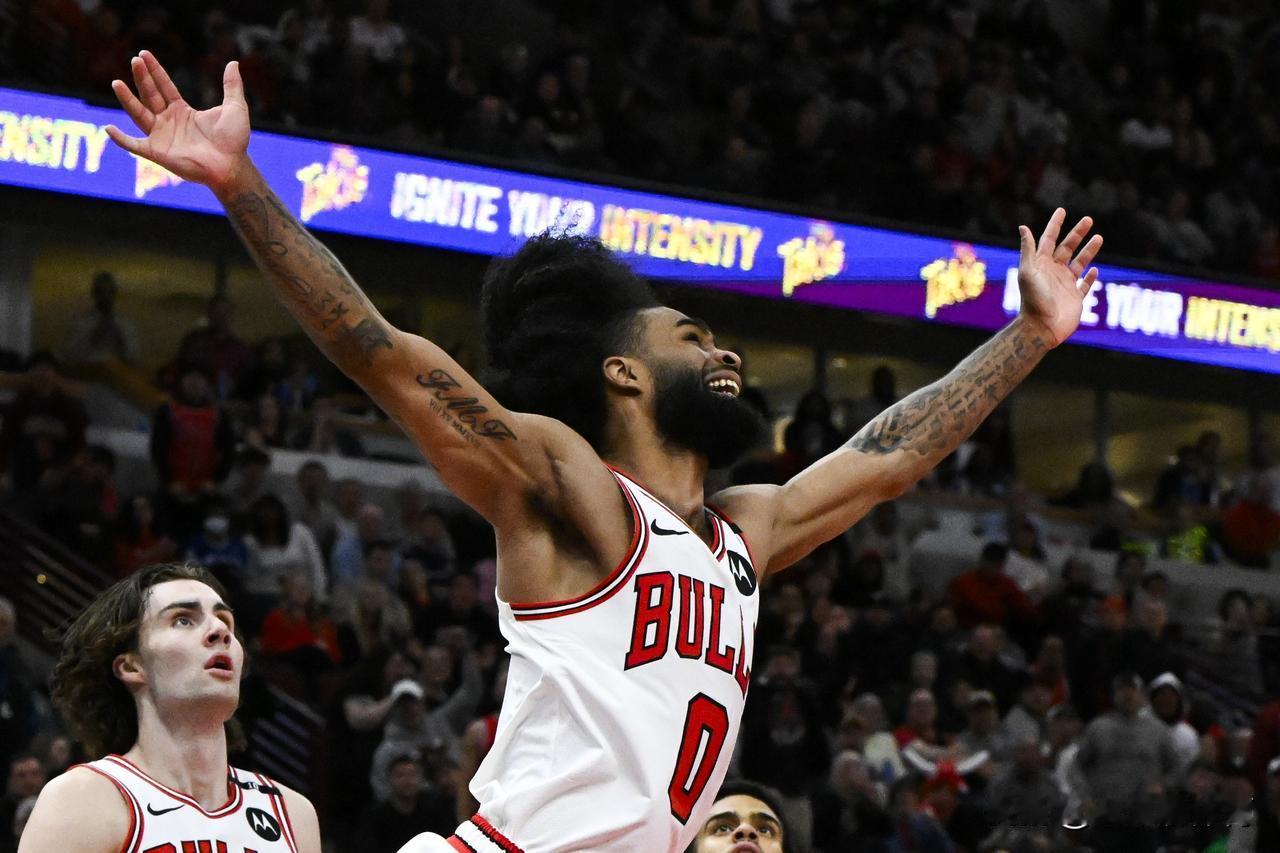 复出三双难阻球队五连败，双加时遭遇乔治绝杀！
从开局五连胜到最近一波四连败，公牛