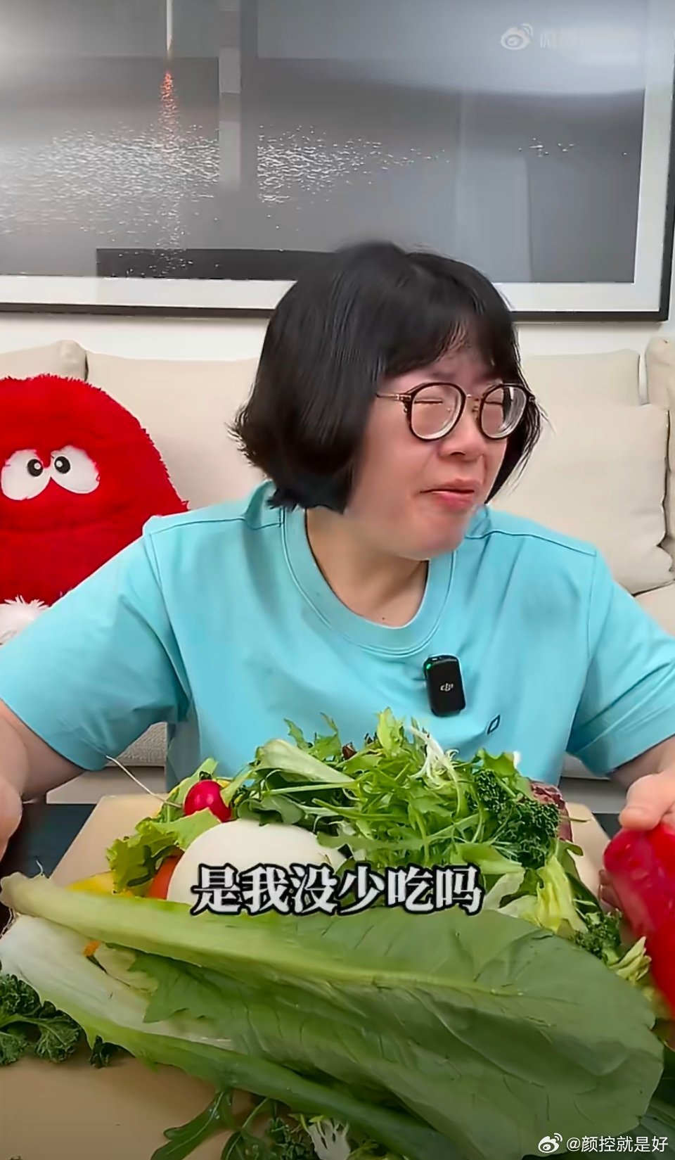 颜如晶曾连续喝了7天特色冰浆我感觉减肥还是得少吃。因为过完年这段时间我也在减肥，