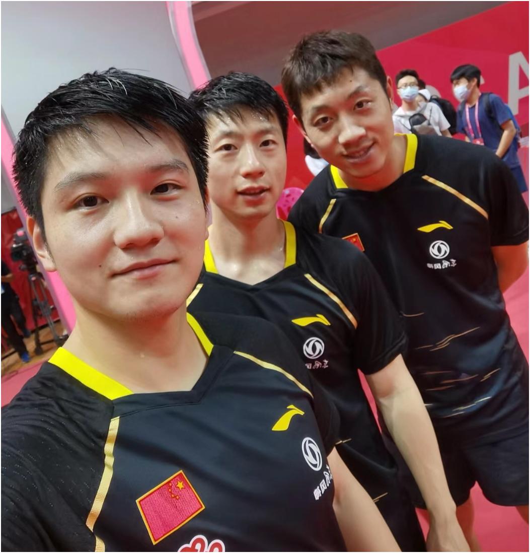 近7届全运会打进乒乓球单打决赛次数排行。
1、樊振东，四次打进决赛2金2银。
2