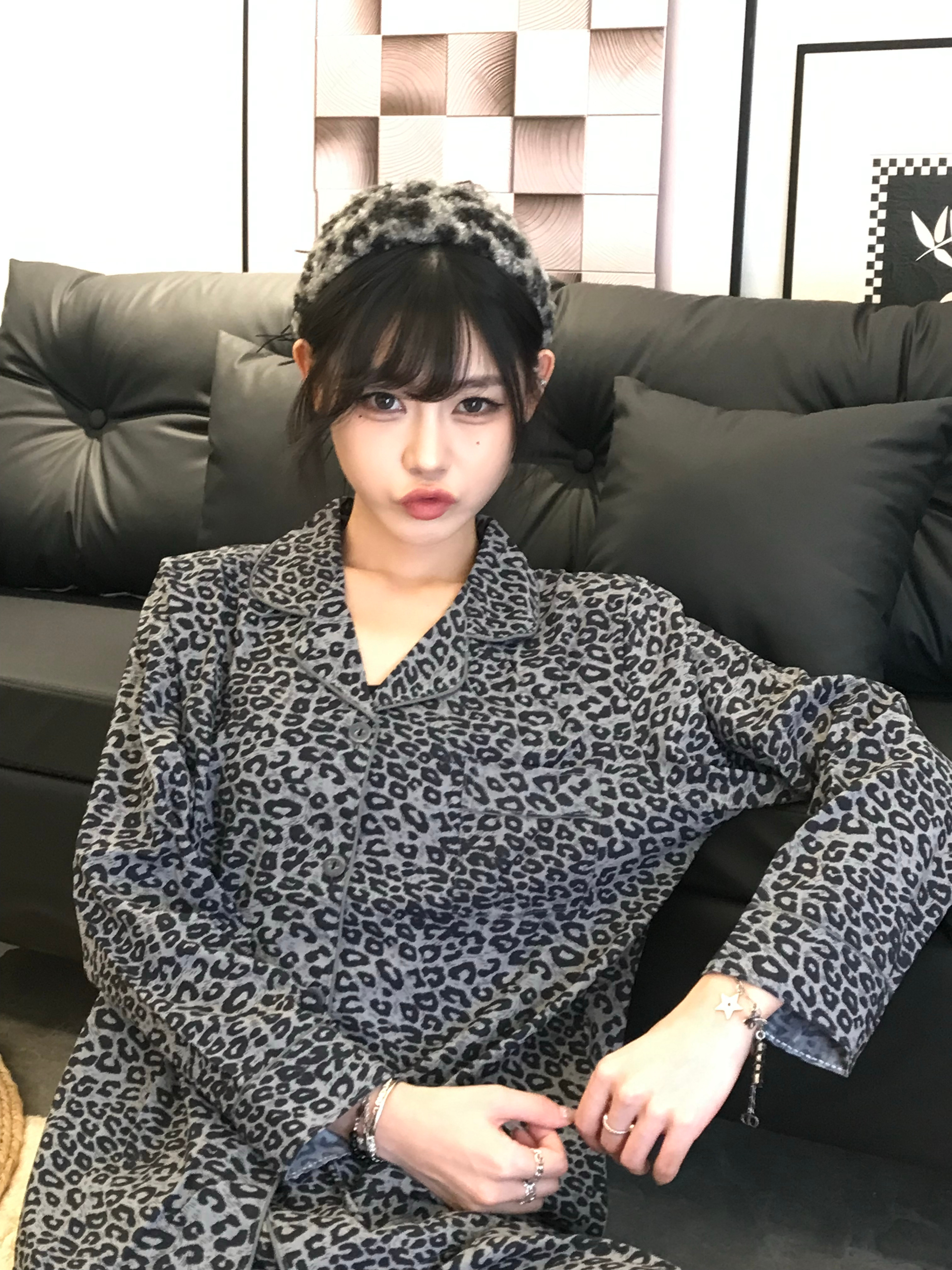 当抖抖给我拍视频拍到一半 突然来一句“这条拍完给你拍几张吧”的时候 我就知道 这