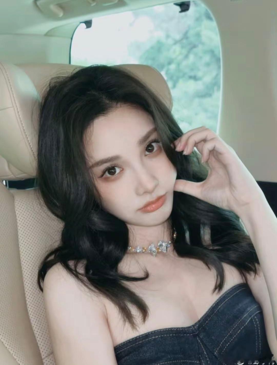 彭小苒发137字鼓励抗癌网友 这份暖意真的太戳人！偶然刷到抗癌网友的留言，她便用