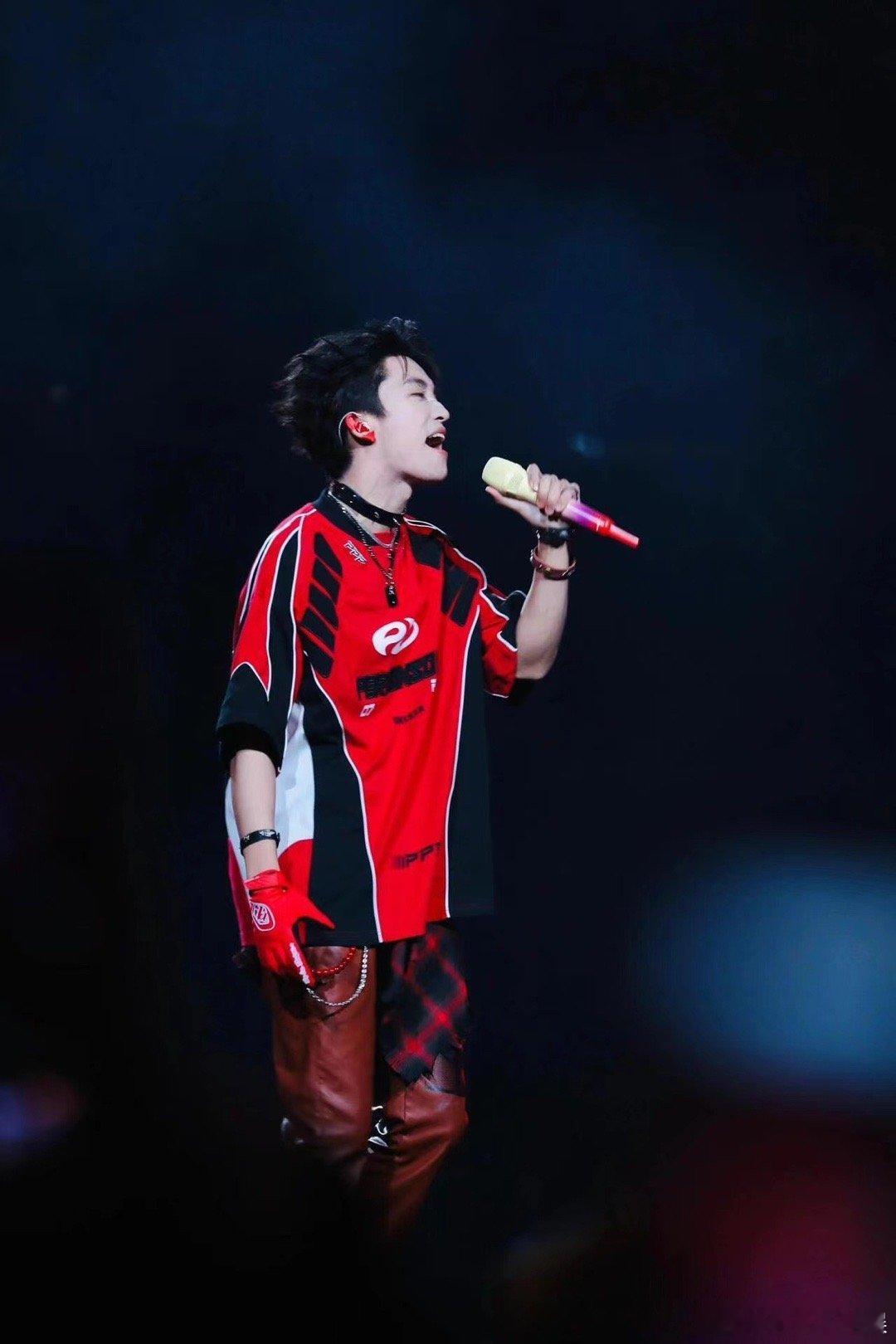 #看得出来黄子弘凡的火锅真的很好吃#大家都在说黄子的火锅一看就很好吃，其实这也是