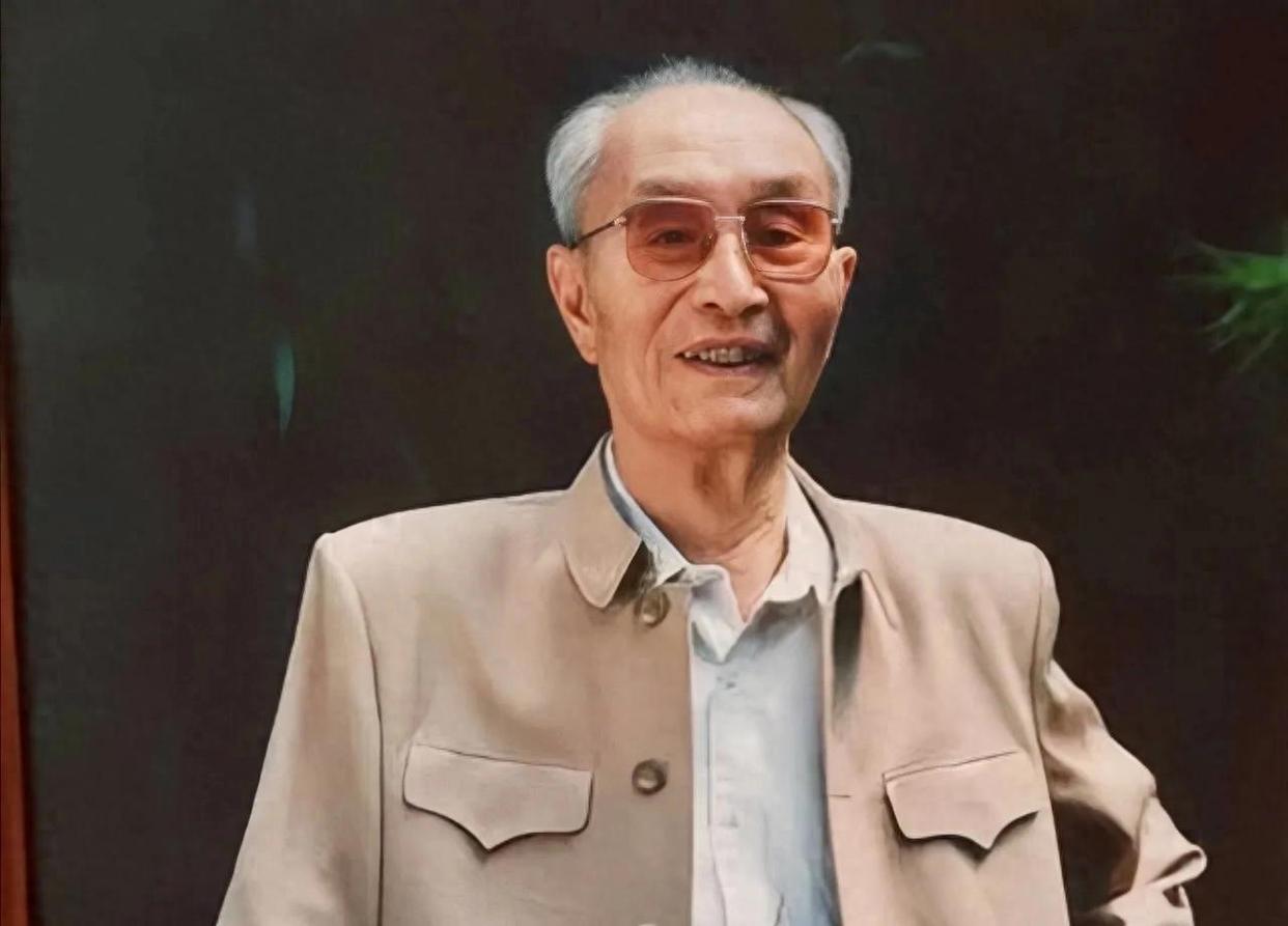 1964年，张爱萍将军在酒泉基地发的那场火，骂醒了所有人，也揭开了中国原子弹成功