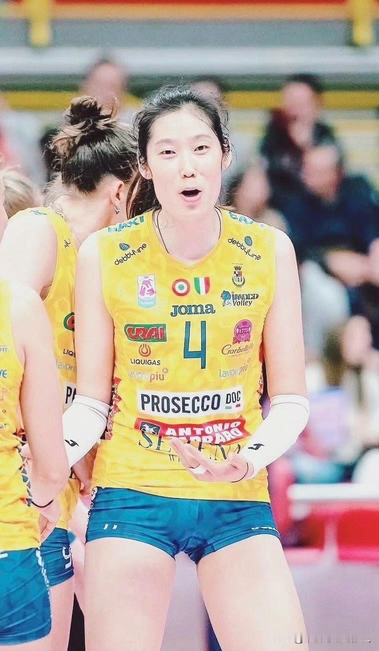 2025-2026赛季意大利🇮🇹女排联赛常规赛第一轮，科内利亚诺3-2布斯托