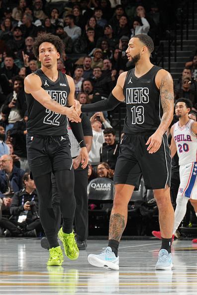 据HoopsHype记者迈克尔·斯科托报道，布鲁克林篮网已经将杰伦·威尔逊和泰瑞