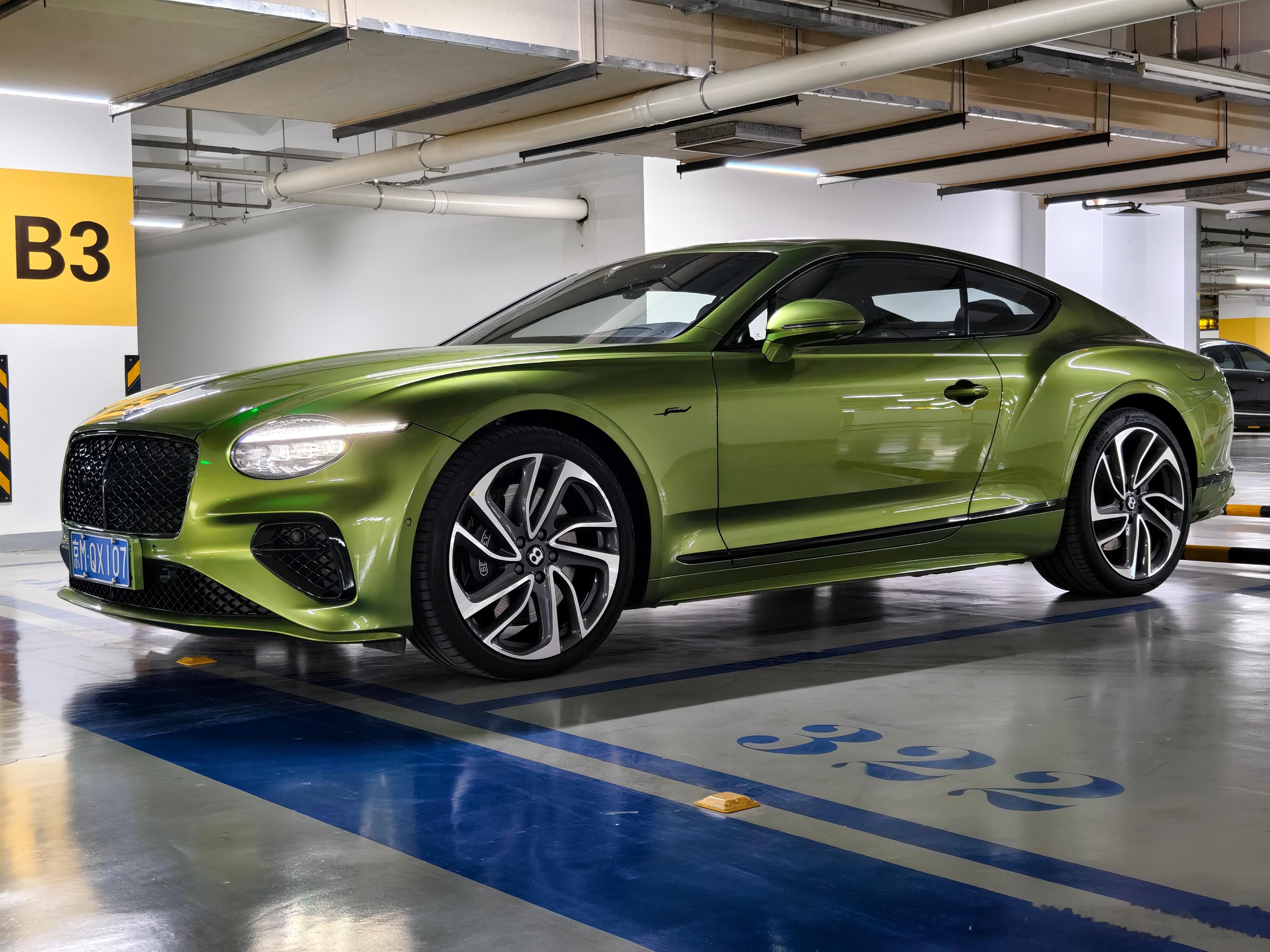 看詹姆斯带队惨败太阳，小张中午都吃不下饭了。下楼开开本特利换换心情…虽然是个蓝牌